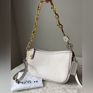 Coach Swinger Bag With Chain strap and chain extension